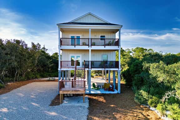 Sandy Diamond - Image 1